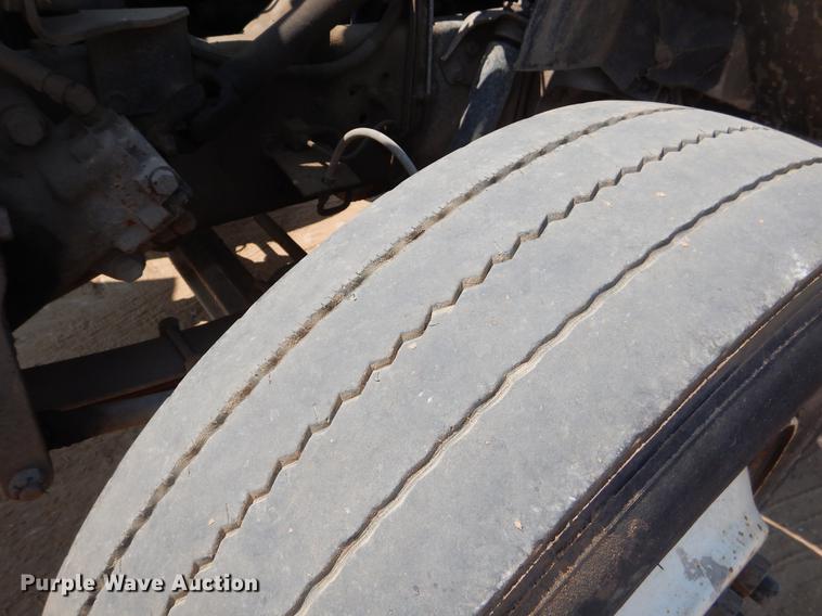 image for item EK9745 1990 International 4700 dump truck