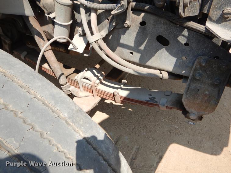 image for item EK9745 1990 International 4700 dump truck