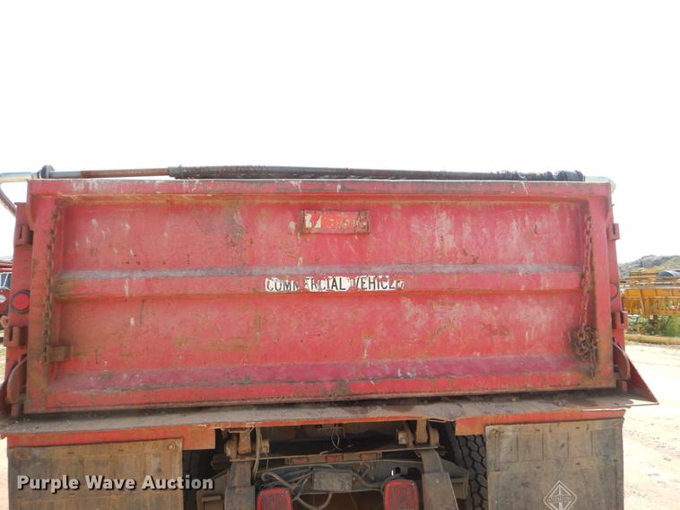 image for item EK9745 1990 International 4700 dump truck