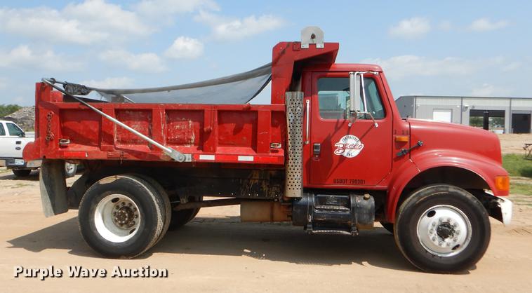 image for item EK9746 1991 International 4700 dump truck