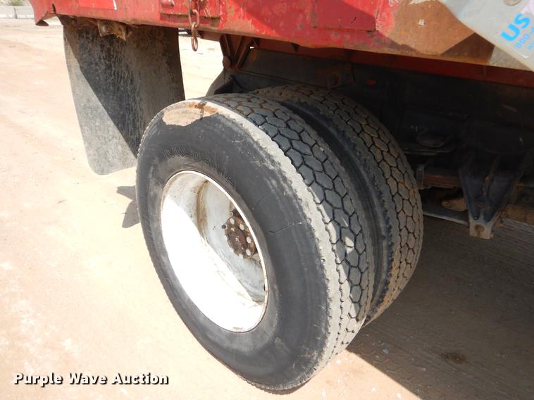 image for item EK9746 1991 International 4700 dump truck