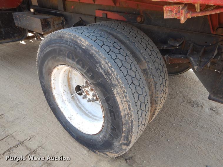 image for item EK9746 1991 International 4700 dump truck