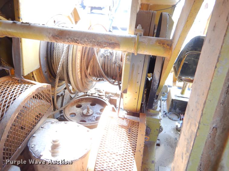 image for item EK9748 American 4210 crane