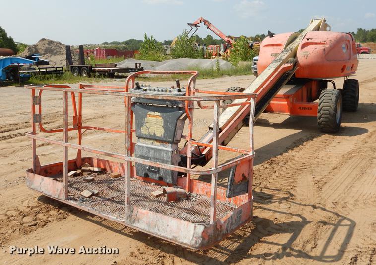 image for item EK9749 2009 JLG 400S boom lift