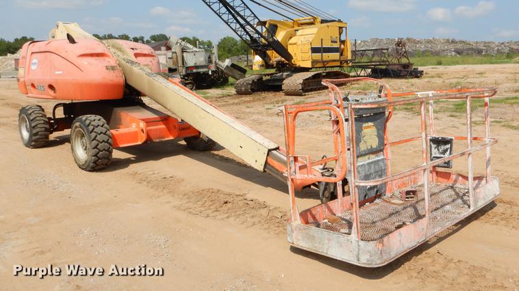 image for item EK9749 2009 JLG 400S boom lift