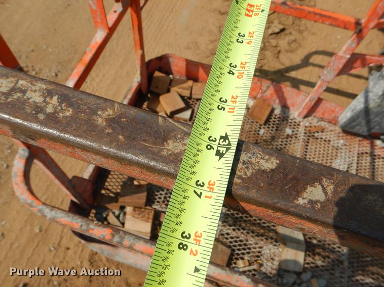 image for item EK9749 2009 JLG 400S boom lift