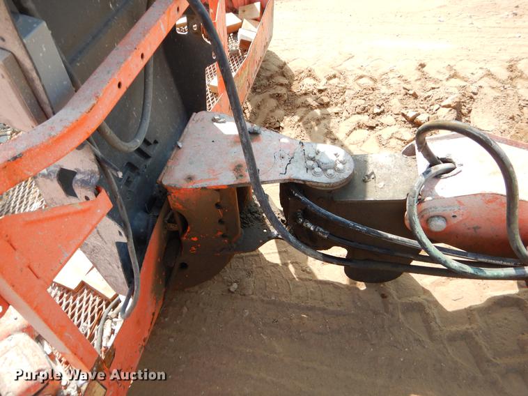 image for item EK9749 2009 JLG 400S boom lift