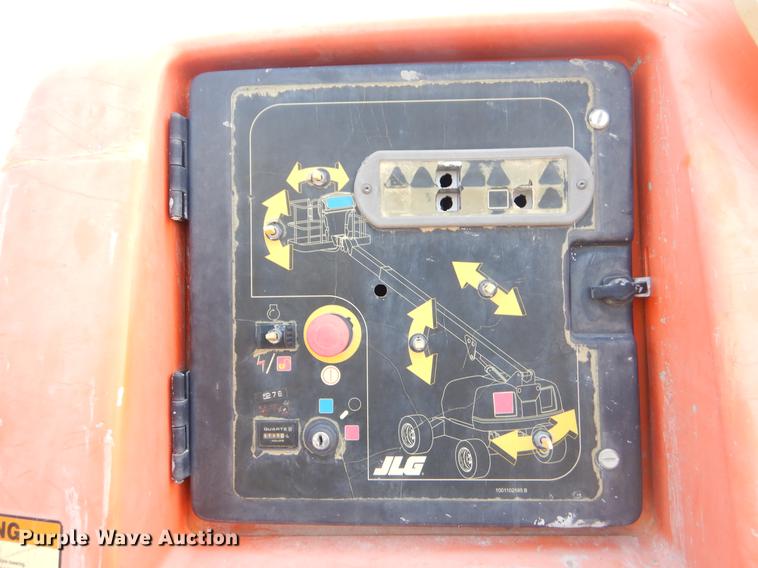 image for item EK9749 2009 JLG 400S boom lift