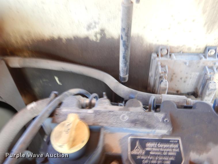 image for item EK9749 2009 JLG 400S boom lift