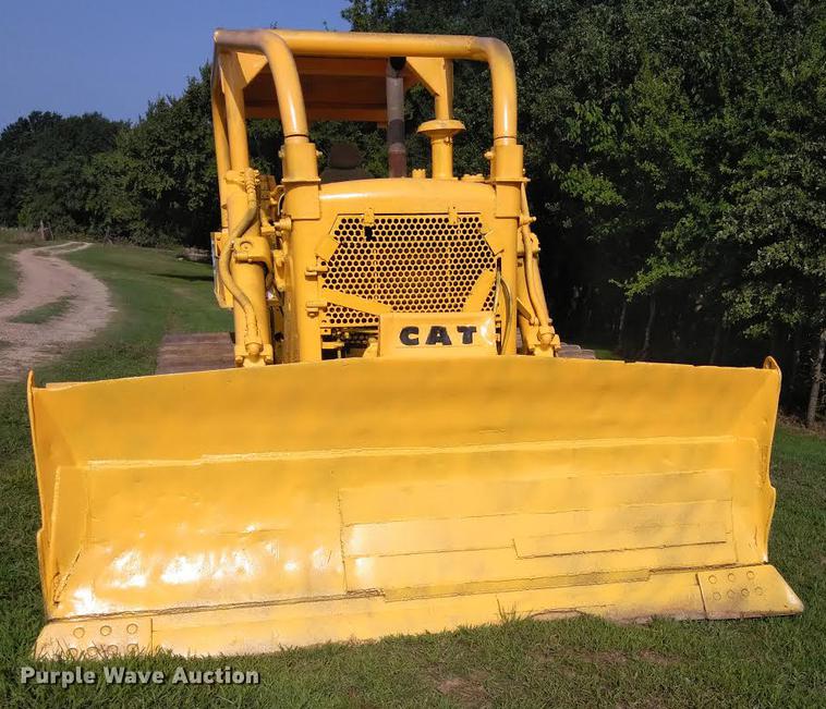 image for item EO9500 Caterpillar D7 dozer
