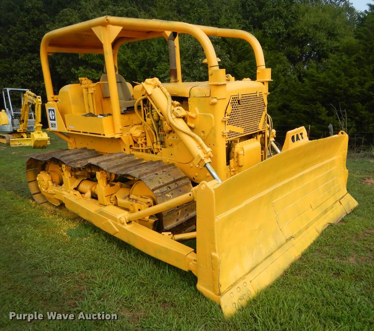 image for item EO9500 Caterpillar D7 dozer