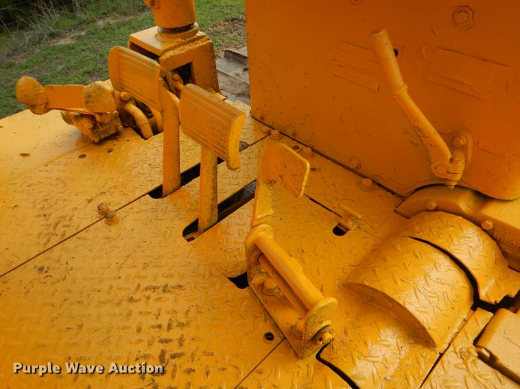 image for item EO9500 Caterpillar D7 dozer