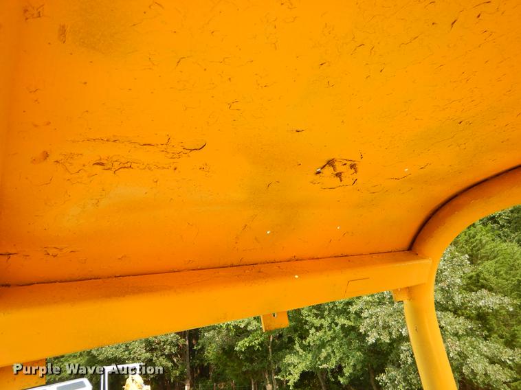 image for item EO9500 Caterpillar D7 dozer