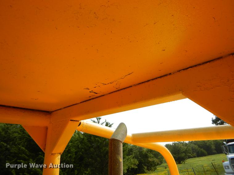 image for item EO9500 Caterpillar D7 dozer