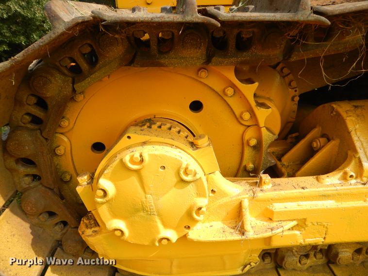 image for item EO9500 Caterpillar D7 dozer