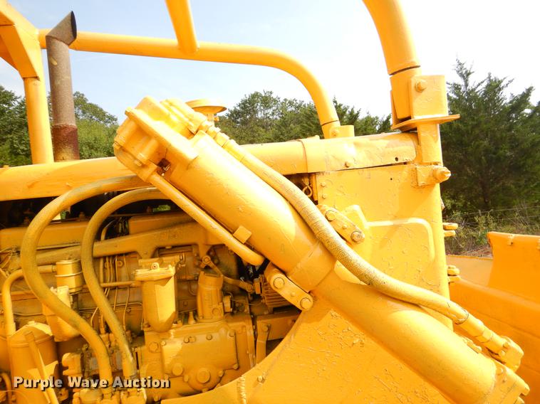 image for item EO9500 Caterpillar D7 dozer