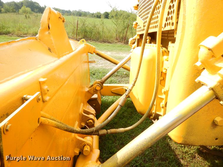 image for item EO9500 Caterpillar D7 dozer