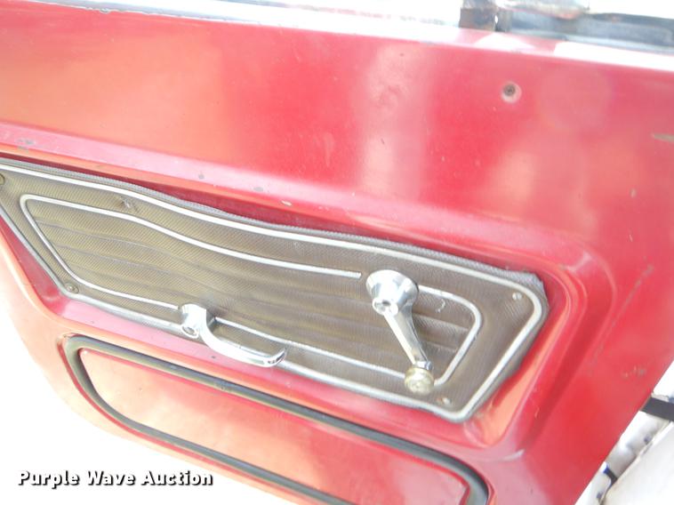 image for item EO9502 1993 Ford LT9000 dump truck