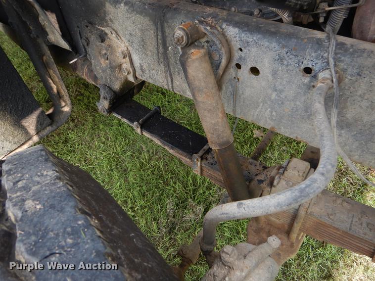 image for item EO9502 1993 Ford LT9000 dump truck