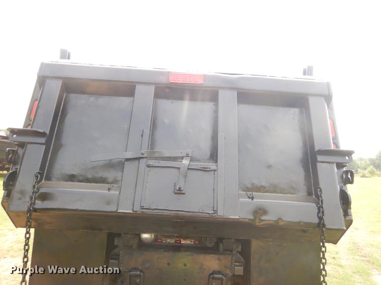 image for item EO9502 1993 Ford LT9000 dump truck