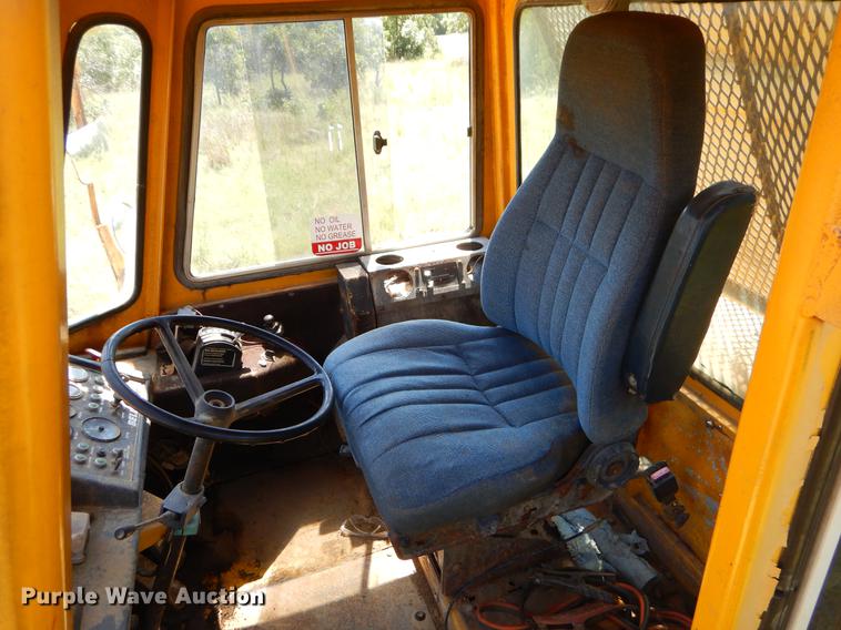 image for item EO9507 Bell haul truck