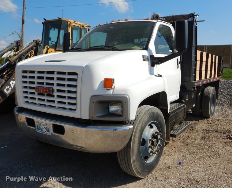 image for item EO9511 2007 GMC C7500 dump truck