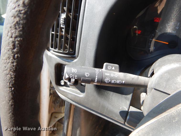 image for item EO9511 2007 GMC C7500 dump truck