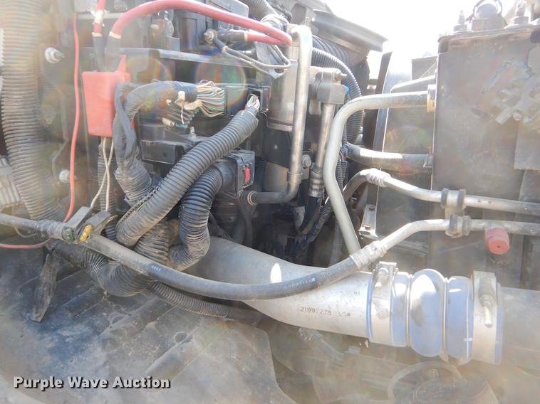 image for item EO9511 2007 GMC C7500 dump truck