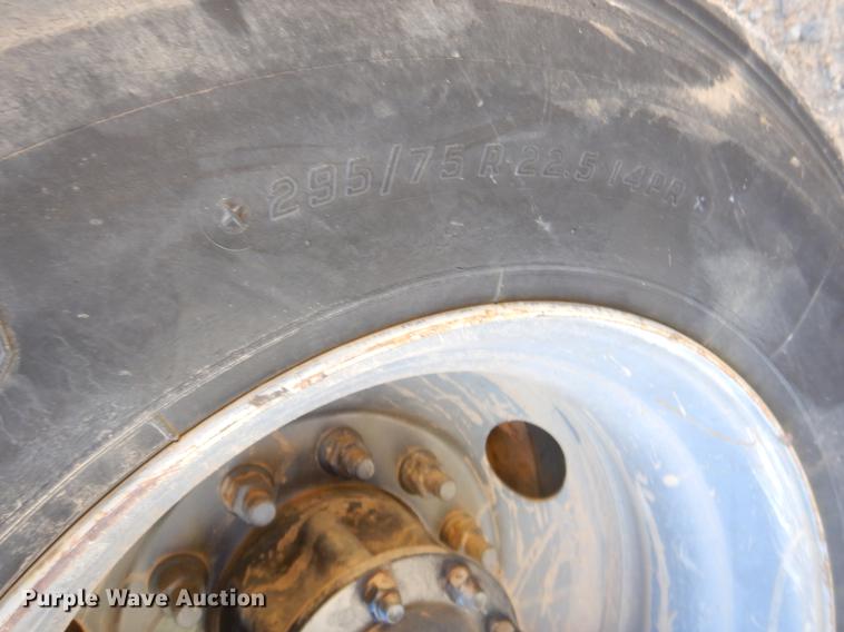 image for item EO9511 2007 GMC C7500 dump truck