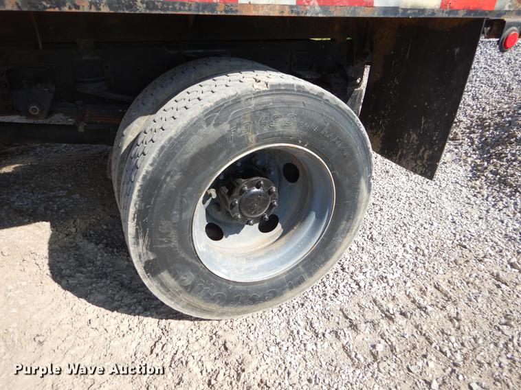 image for item EO9511 2007 GMC C7500 dump truck