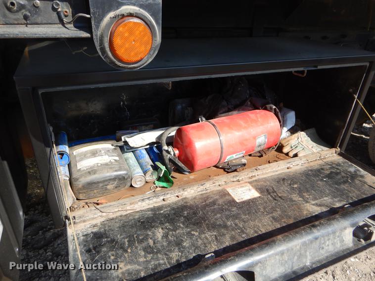 image for item EO9511 2007 GMC C7500 dump truck