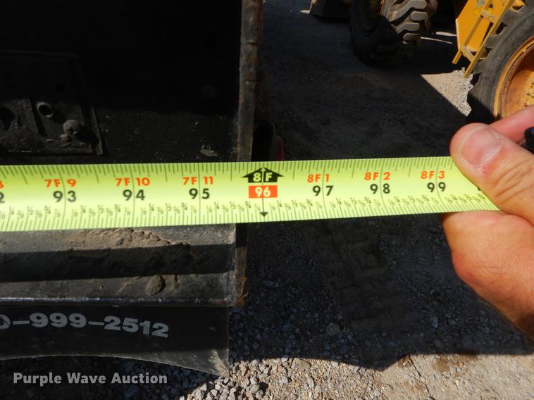 image for item EO9511 2007 GMC C7500 dump truck