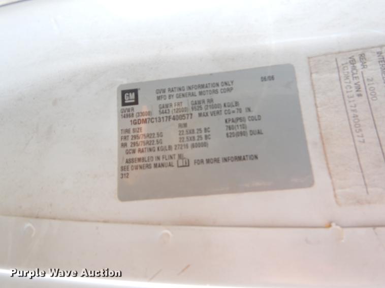 image for item EO9511 2007 GMC C7500 dump truck