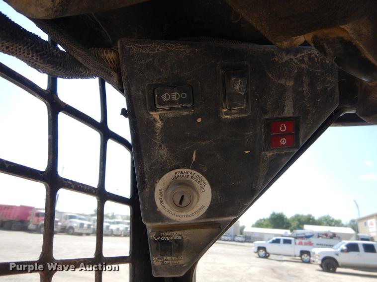 image for item EO9512 Bobcat 453 skid steer