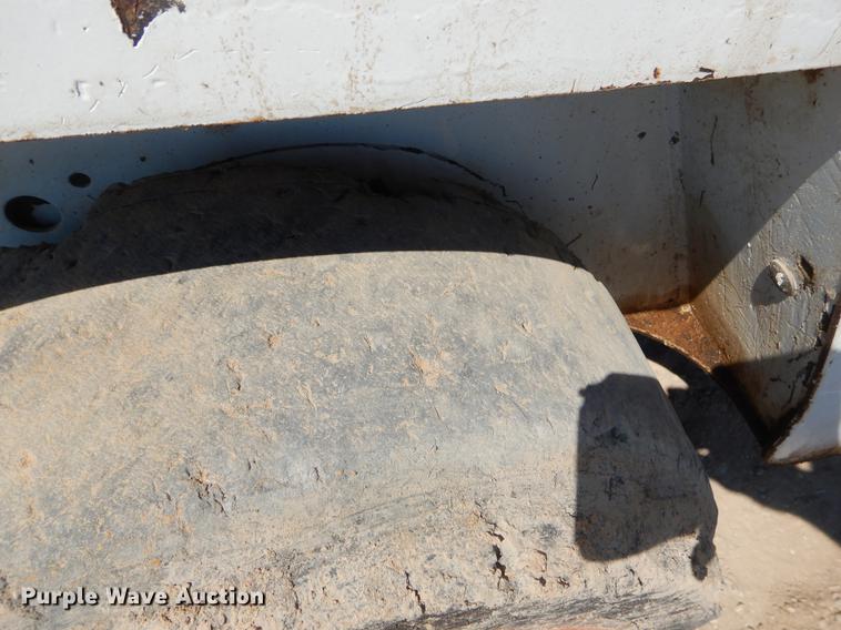 image for item EO9512 Bobcat 453 skid steer