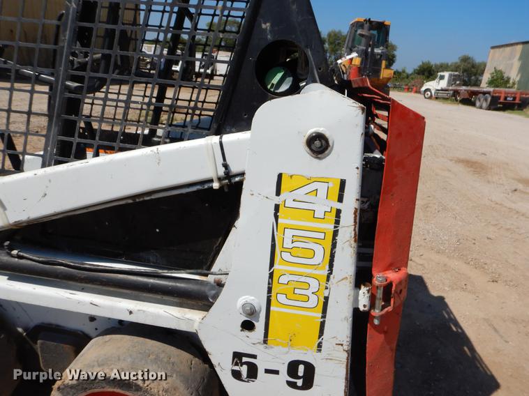 image for item EO9512 Bobcat 453 skid steer