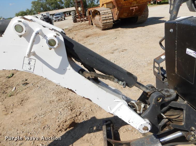 image for item EO9513 2009 Bobcat 418 mini excavator
