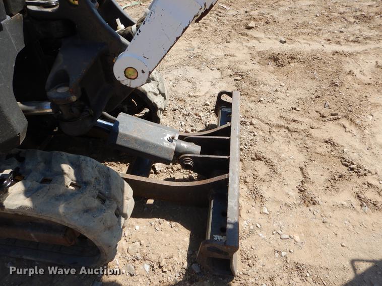 image for item EO9513 2009 Bobcat 418 mini excavator
