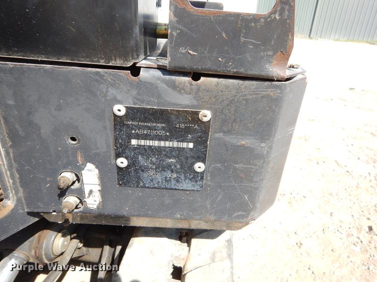 image for item EO9513 2009 Bobcat 418 mini excavator