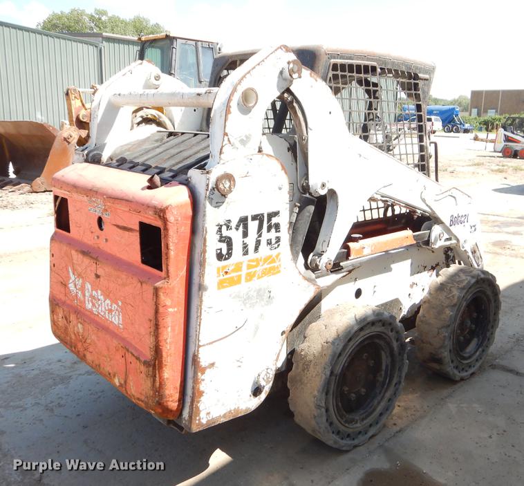 image for item EO9514 2004 Bobcat S175 skid steer