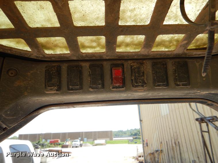 image for item EO9514 2004 Bobcat S175 skid steer