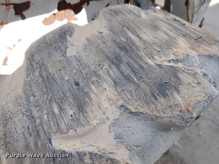 image for item EO9514 2004 Bobcat S175 skid steer