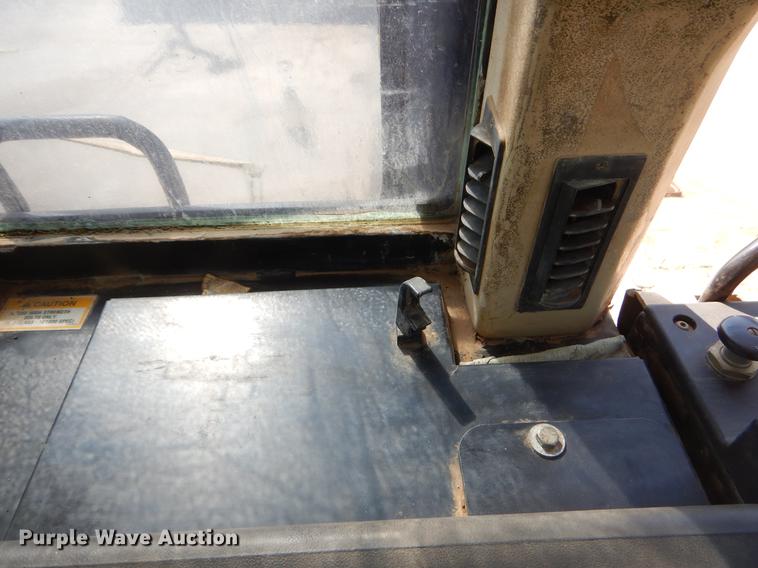 image for item EO9516 1993 Caterpillar 963C track loader