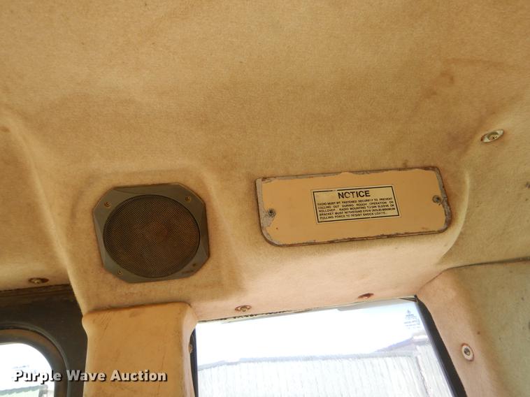 image for item EO9516 1993 Caterpillar 963C track loader