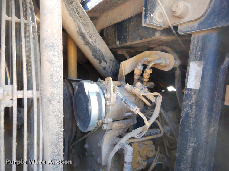 image for item EO9516 1993 Caterpillar 963C track loader