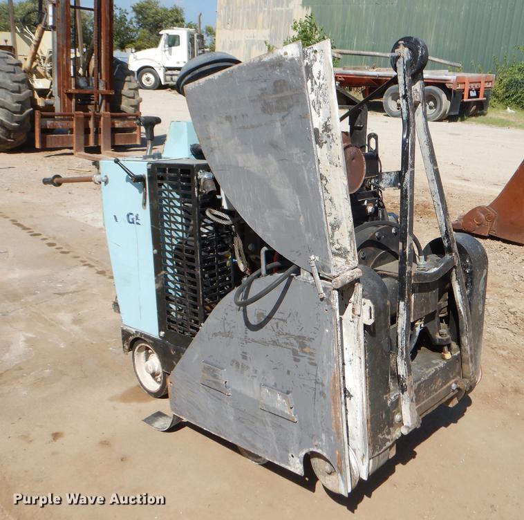 image for item EO9517 2005 Target Pro 66 concrete saw