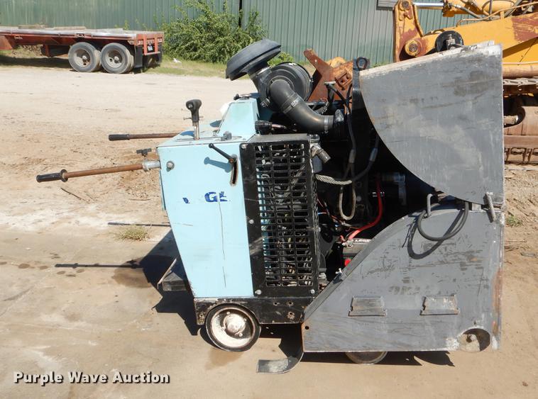 image for item EO9517 2005 Target Pro 66 concrete saw