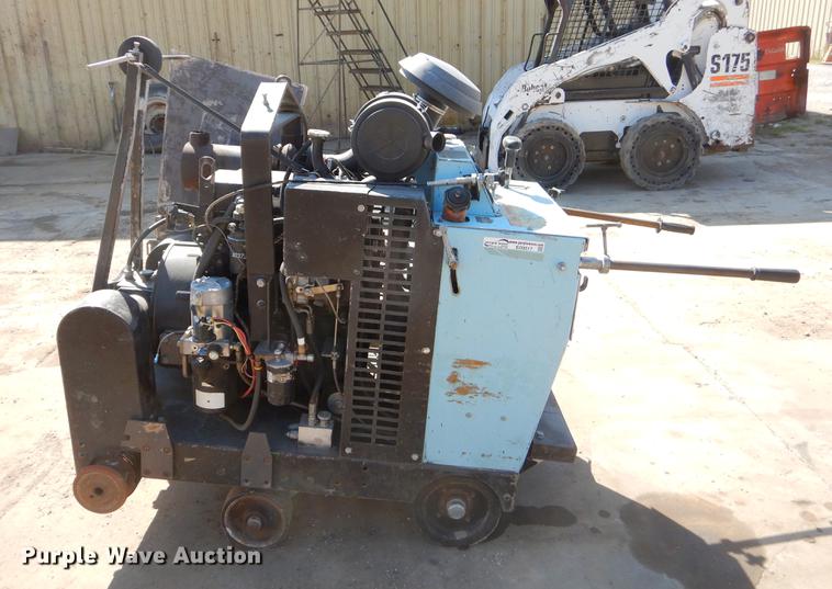 image for item EO9517 2005 Target Pro 66 concrete saw