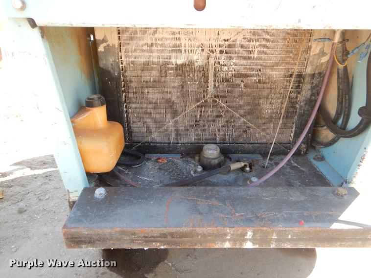 image for item EO9517 2005 Target Pro 66 concrete saw