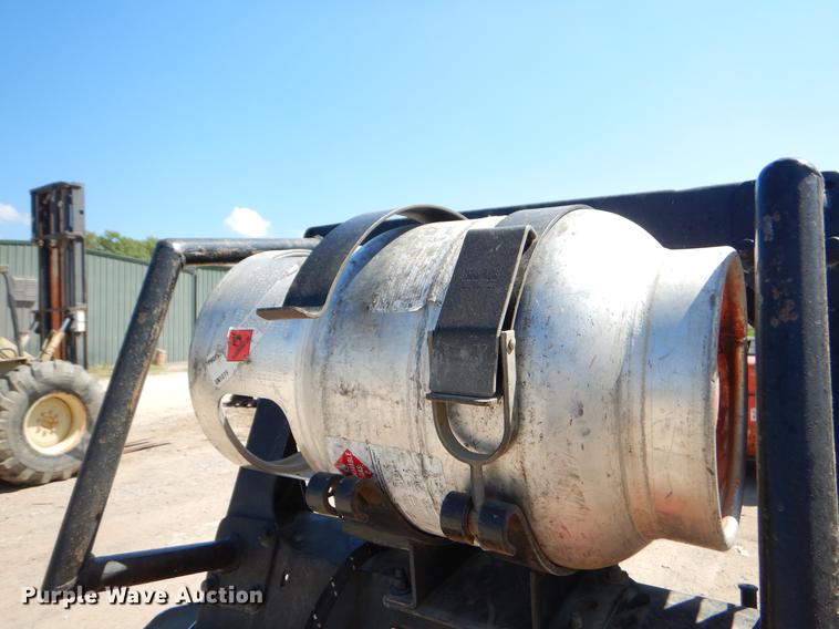 image for item EO9519 1997 Bobcat 450 skid steer